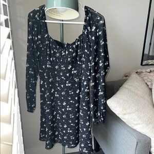 🖤Hollister floral dress🖤